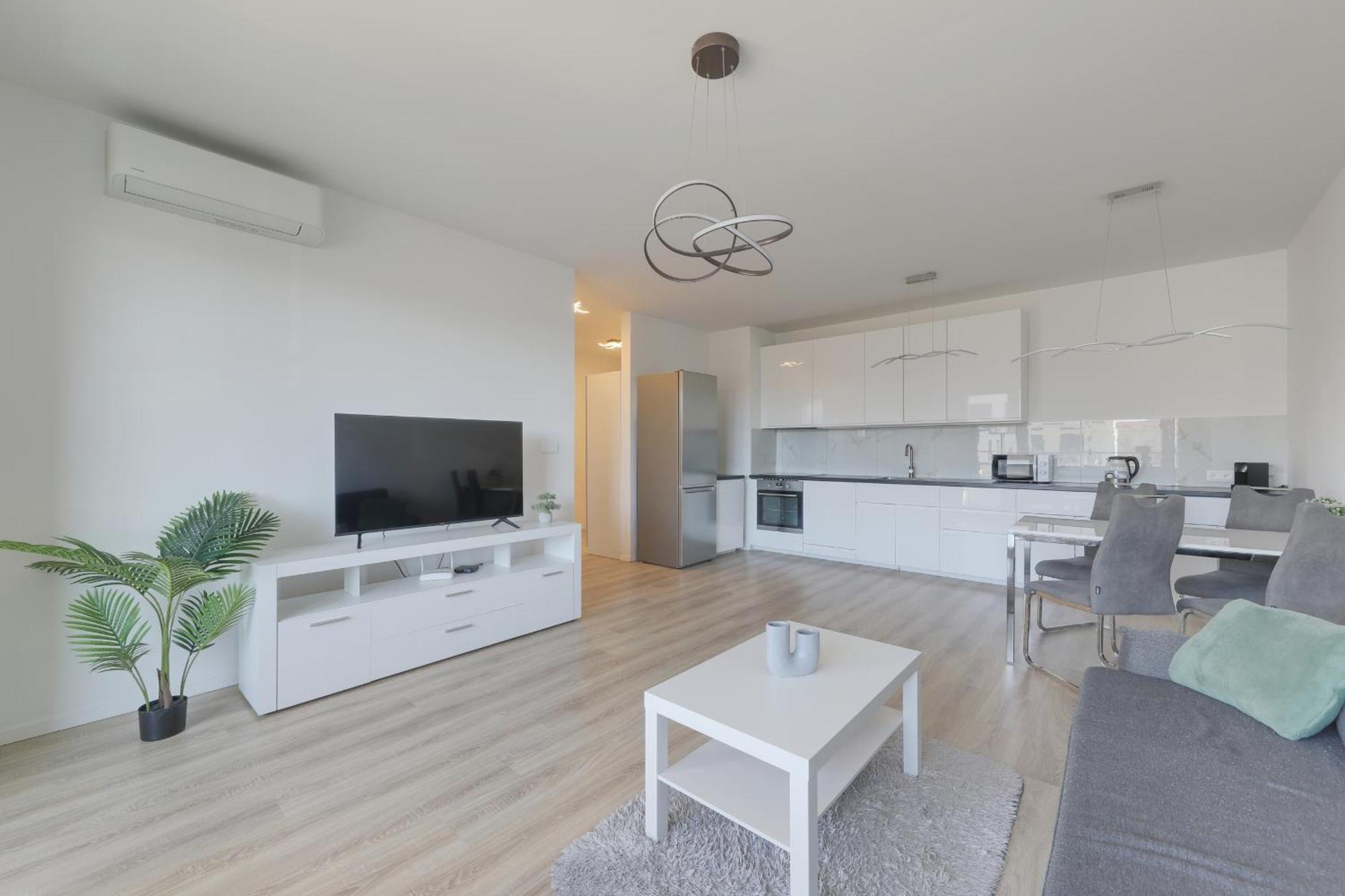 Bazova Apartment With Free Parking Bratislava Exterior photo